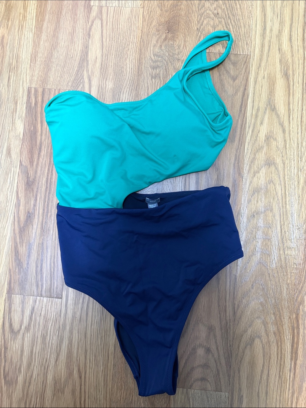 aerie One-Shoulder Two-Tone Swimsuit in green and Navy